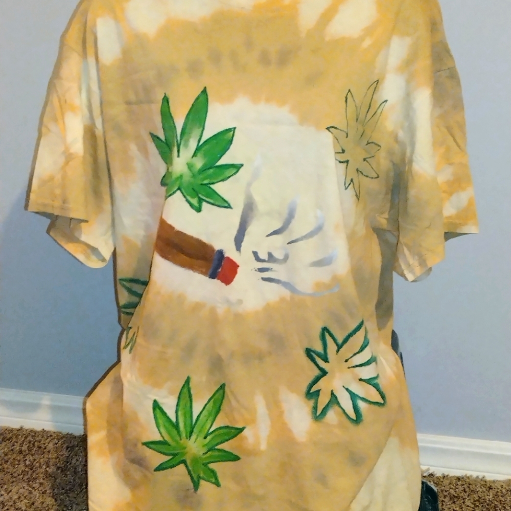 Tye-dyed tshirt
